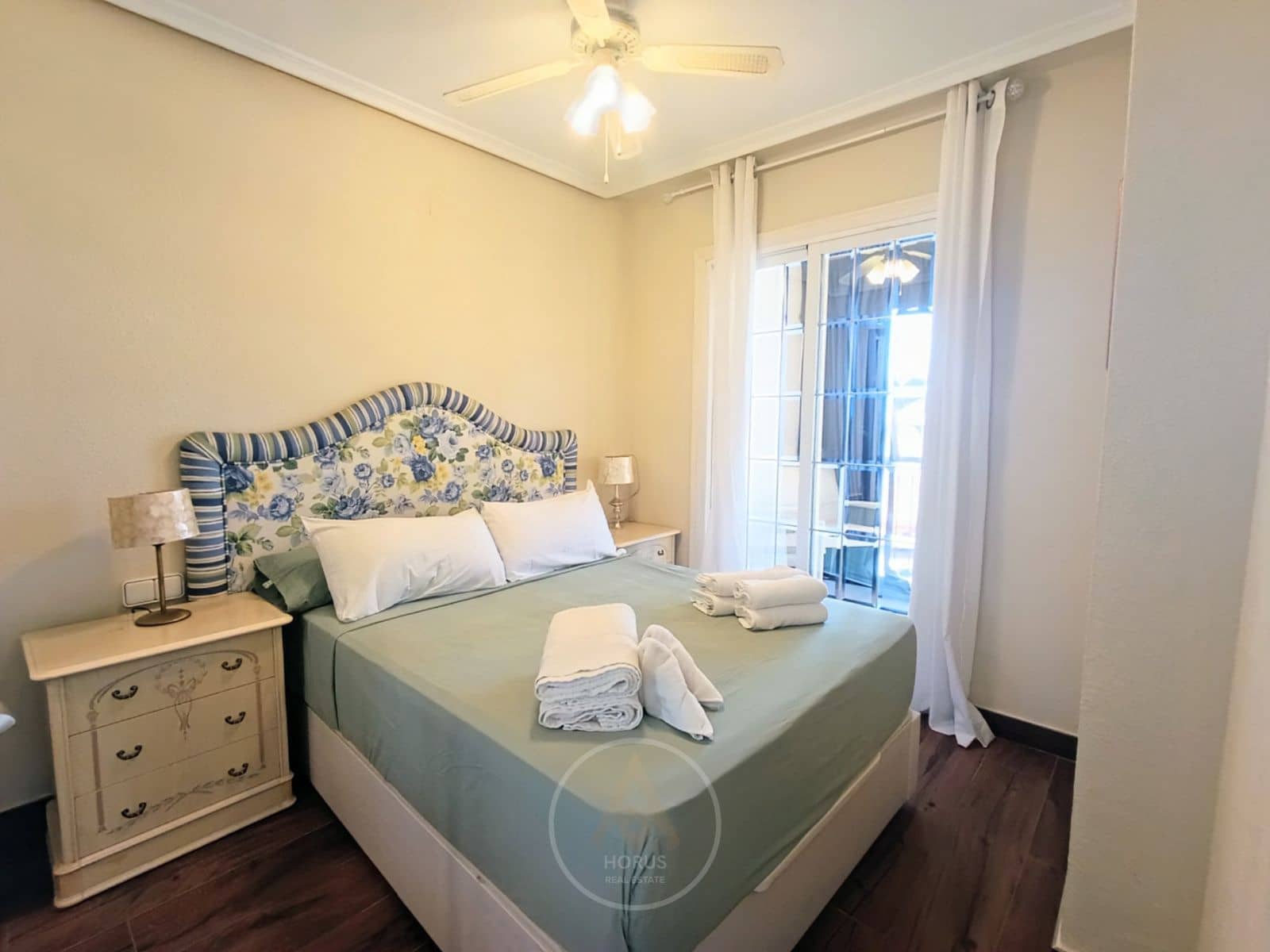 1 bedroom Flat for rent in Benidorm with pool garage - € 950 (Ref: 9301374)