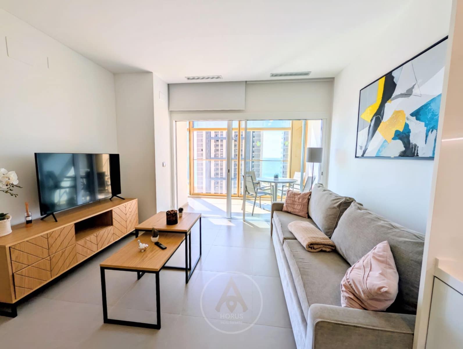 2 soverom Leilighet til salgs i Benidorm med svømmebasseng garasje - € 469 900 (Ref: 9322370)