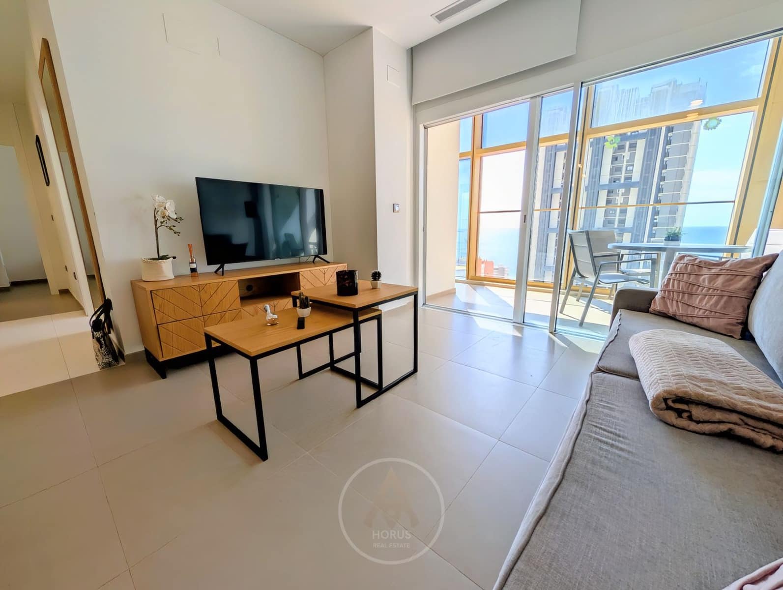 2 soverom Leilighet til salgs i Benidorm med svømmebasseng garasje - € 469 900 (Ref: 9322370)