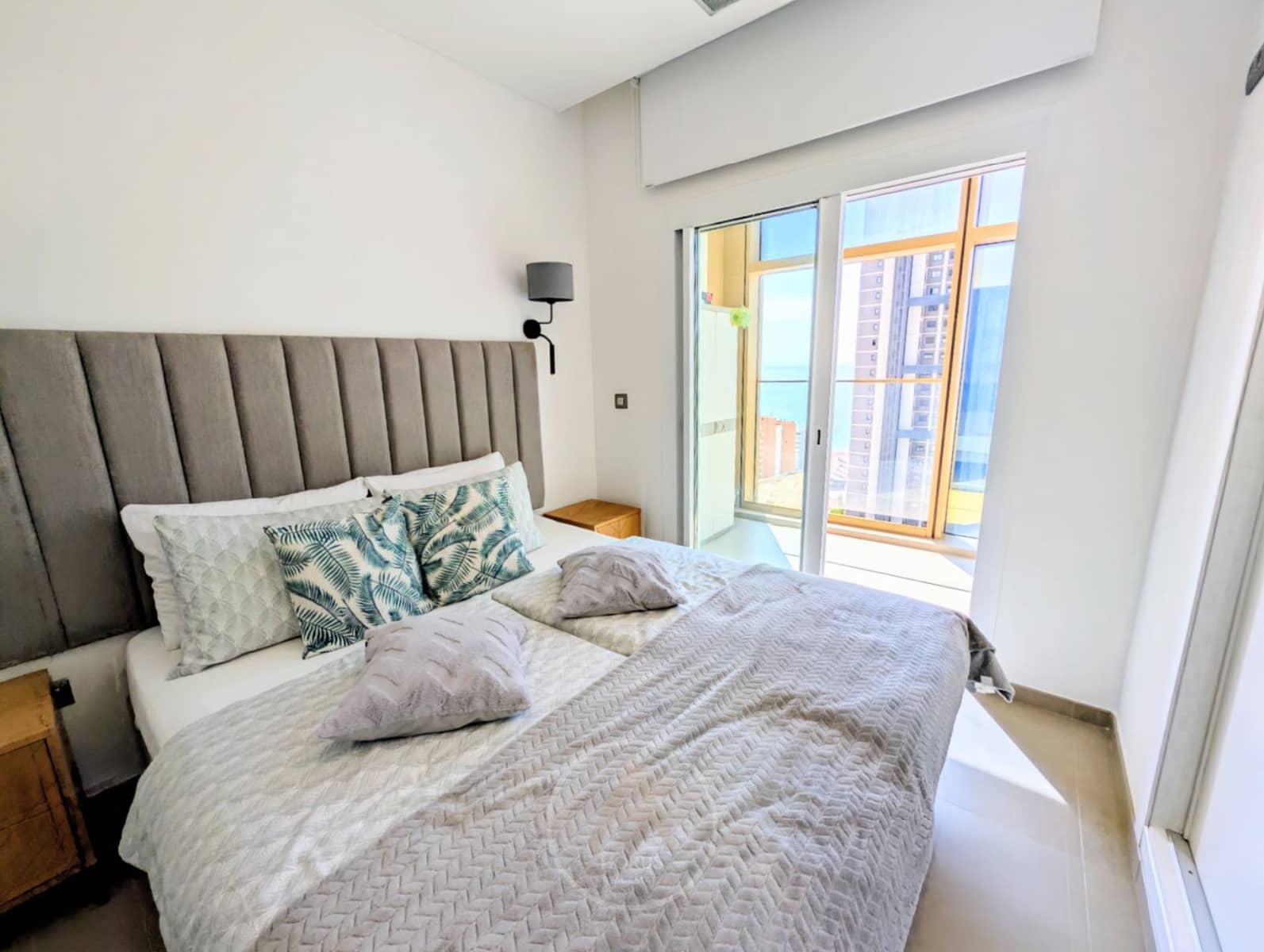 2 soverom Leilighet til salgs i Benidorm med svømmebasseng garasje - € 469 900 (Ref: 9322370)