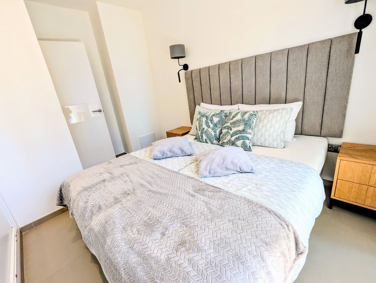 2 soverom Leilighet til salgs i Benidorm med svømmebasseng garasje - € 469 900 (Ref: 9322370)