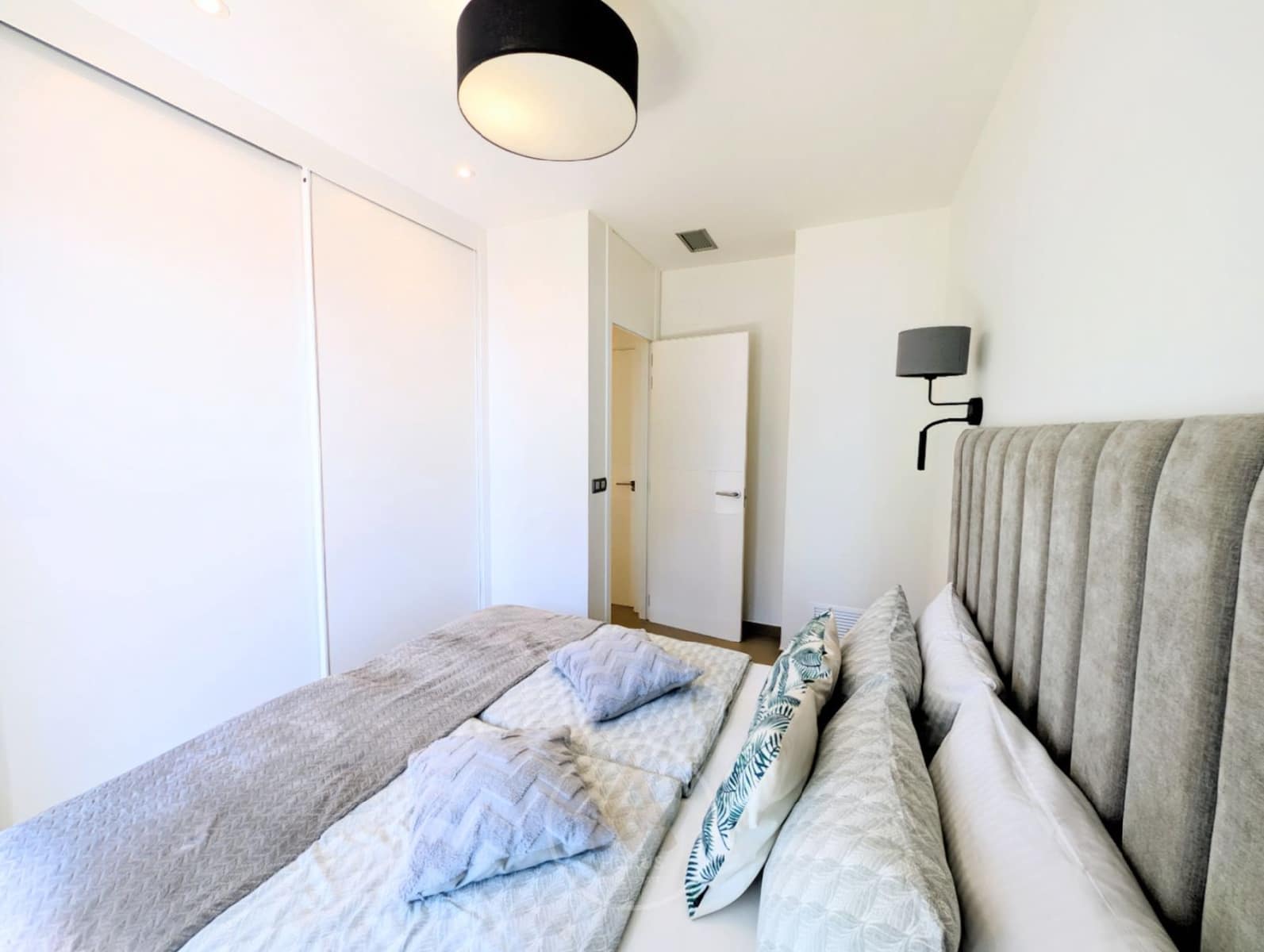 2 soverom Leilighet til salgs i Benidorm med svømmebasseng garasje - € 469 900 (Ref: 9322370)