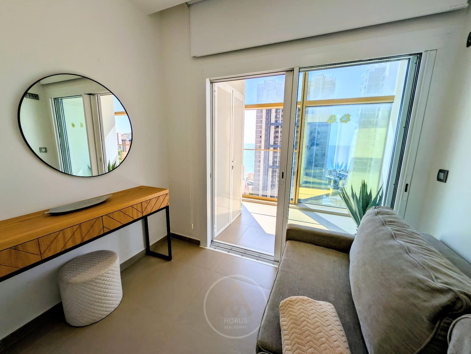 2 soverom Leilighet til salgs i Benidorm med svømmebasseng garasje - € 469 900 (Ref: 9322370)