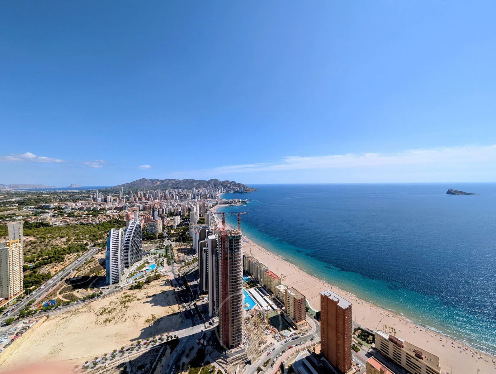 2 soverom Leilighet til salgs i Benidorm med svømmebasseng garasje - € 469 900 (Ref: 9322370)