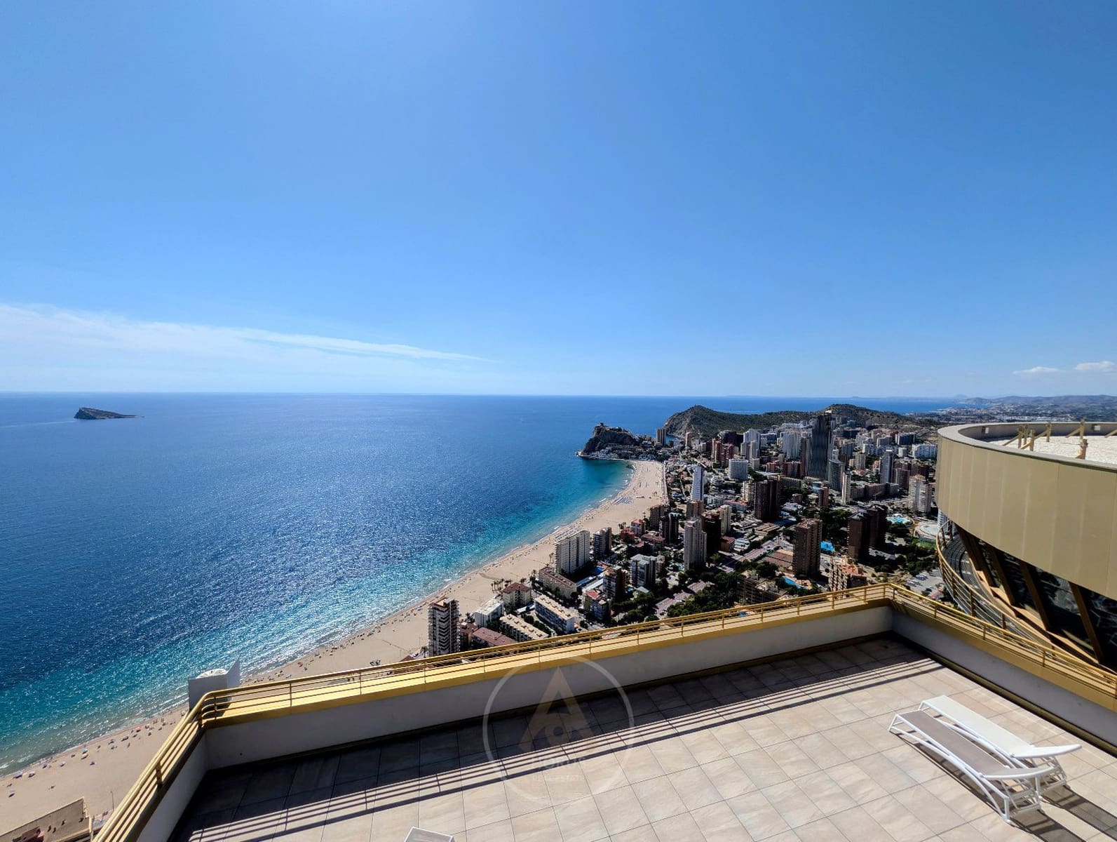2 soverom Leilighet til salgs i Benidorm med svømmebasseng garasje - € 469 900 (Ref: 9322370)