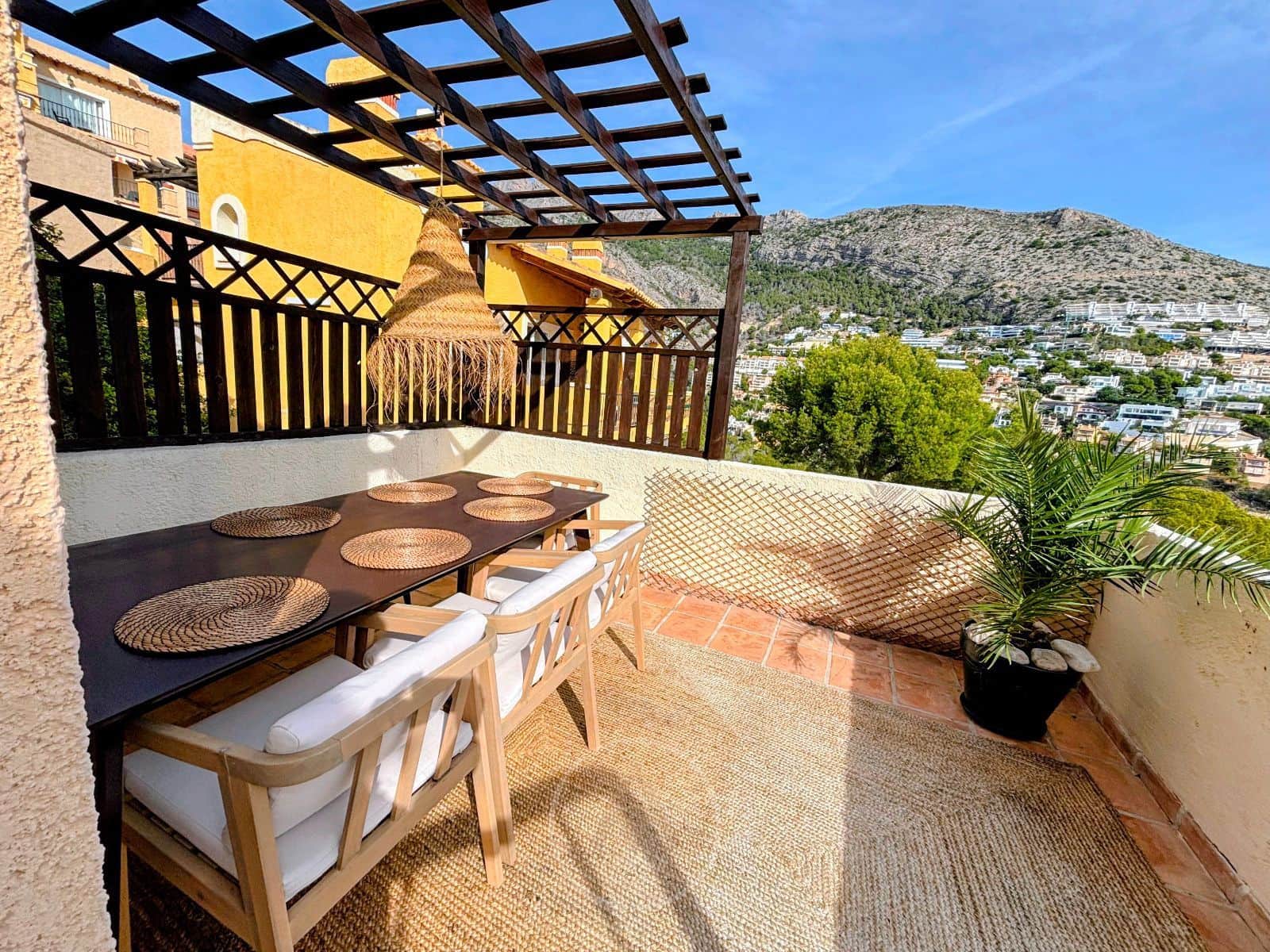 Piso de 3 habitaciones en Altea en venta con piscina garaje - 440.000 € (Ref: 9352126)