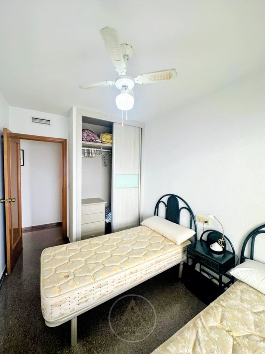 2 bedroom Flat for rent in Benidorm with pool garage - € 1,700 (Ref: 9371493)