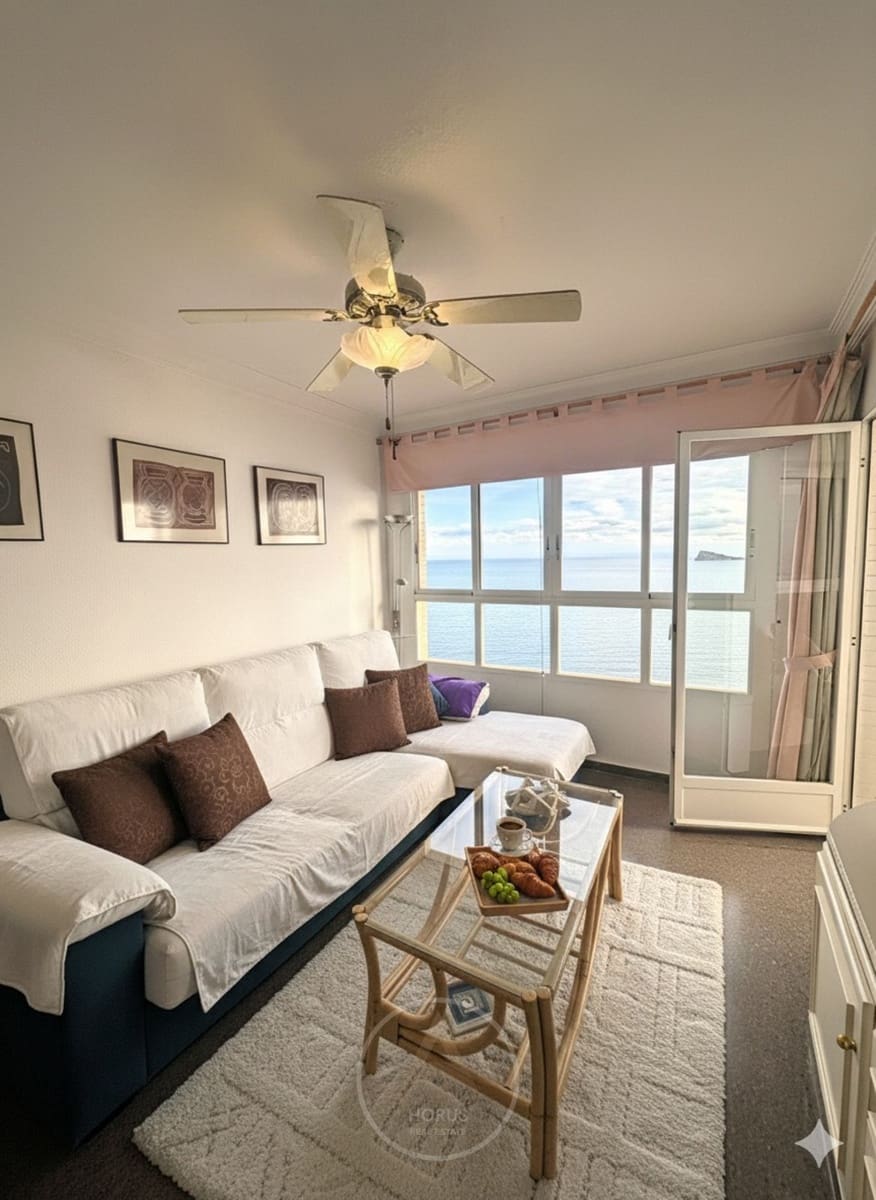 2 bedroom Flat for rent in Benidorm with pool garage - € 1,700 (Ref: 9371493)