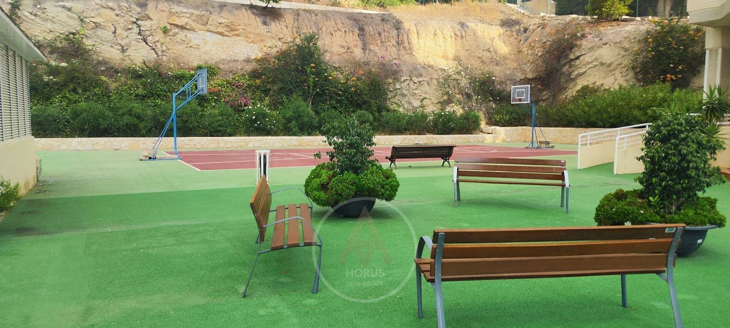 2 bedroom Flat for rent in Benidorm with pool garage - € 1,700 (Ref: 9371493)