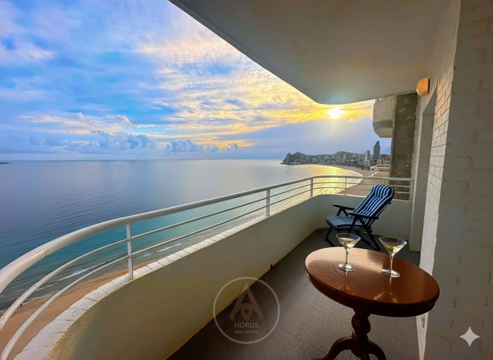 2 bedroom Flat for rent in Benidorm with pool garage - € 1,700 (Ref: 9371493)