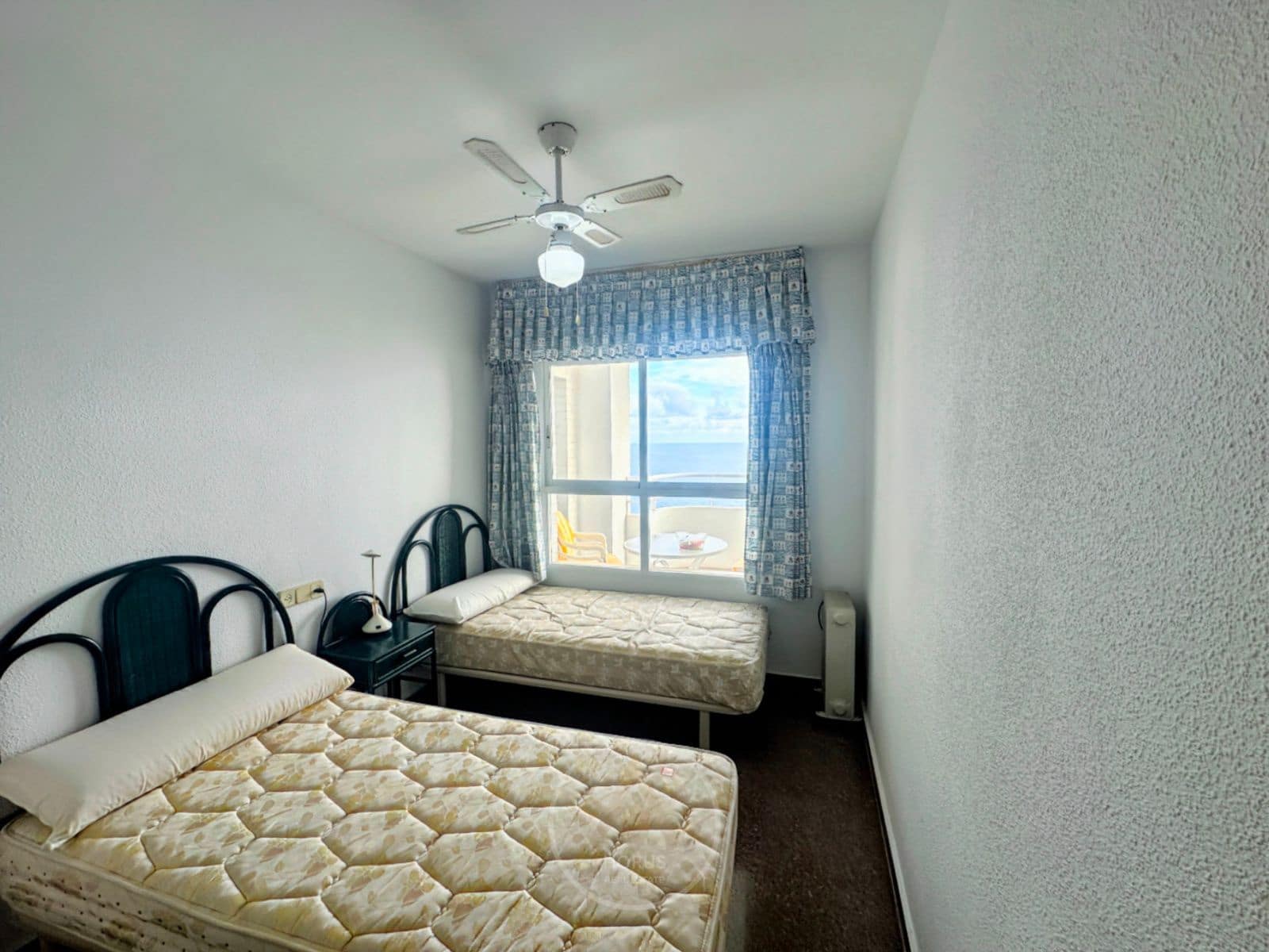 2 bedroom Flat for rent in Benidorm with pool garage - € 1,700 (Ref: 9371493)