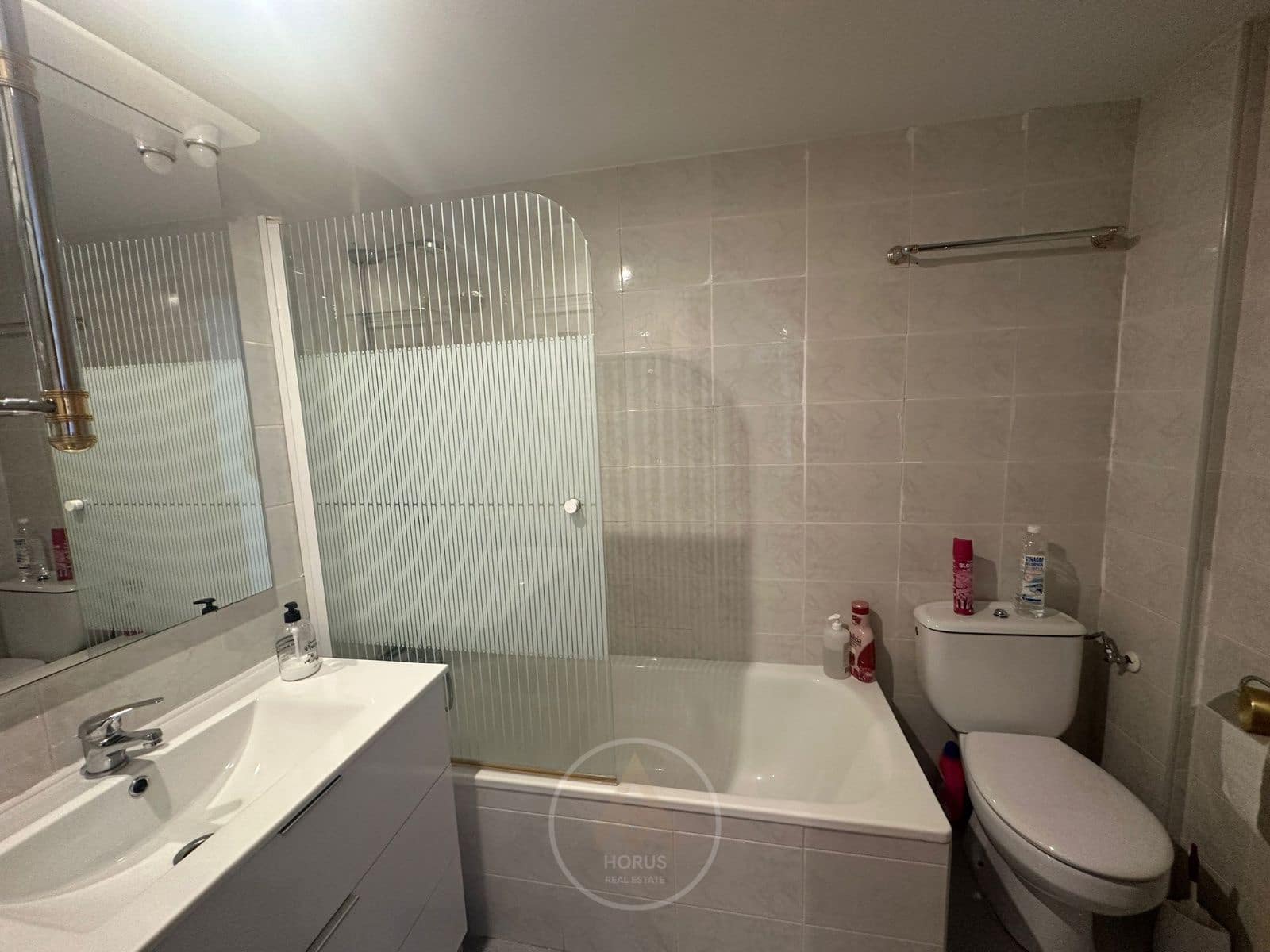 2 bedroom Flat for rent in Benidorm with pool garage - € 1,700 (Ref: 9371493)