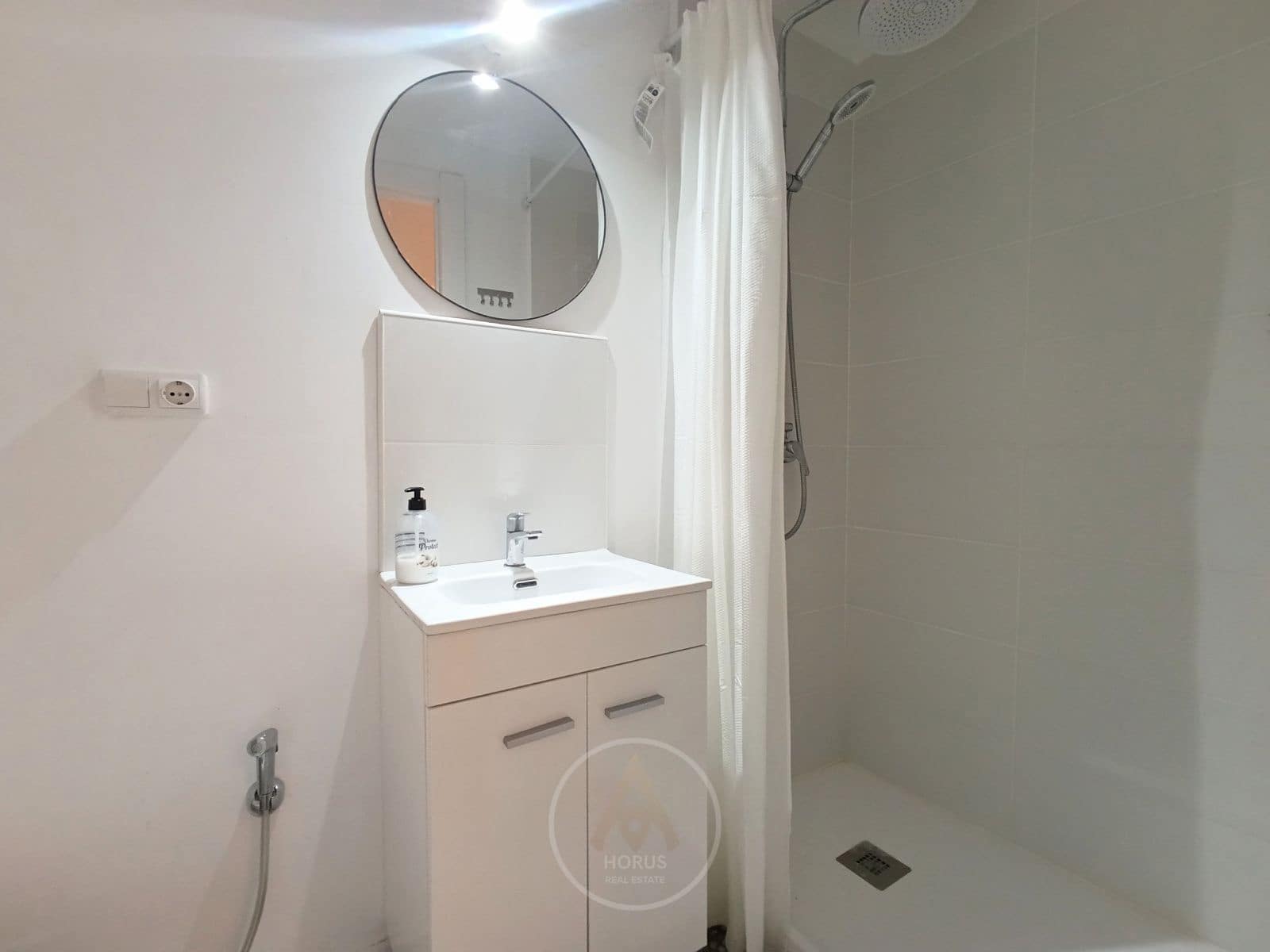 4 bedroom Villa for sale in Benidorm - € 390,000 (Ref: 9373941)