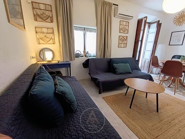 4 bedroom Villa for sale in Casco Antiguo - Puerto, Benidorm - € 390,000 (Ref: 9373941)