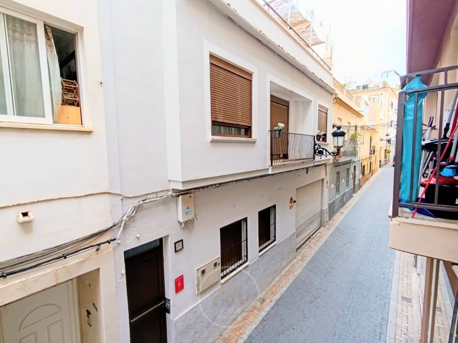 4 bedroom Villa for sale in Benidorm - € 390,000 (Ref: 9373941)