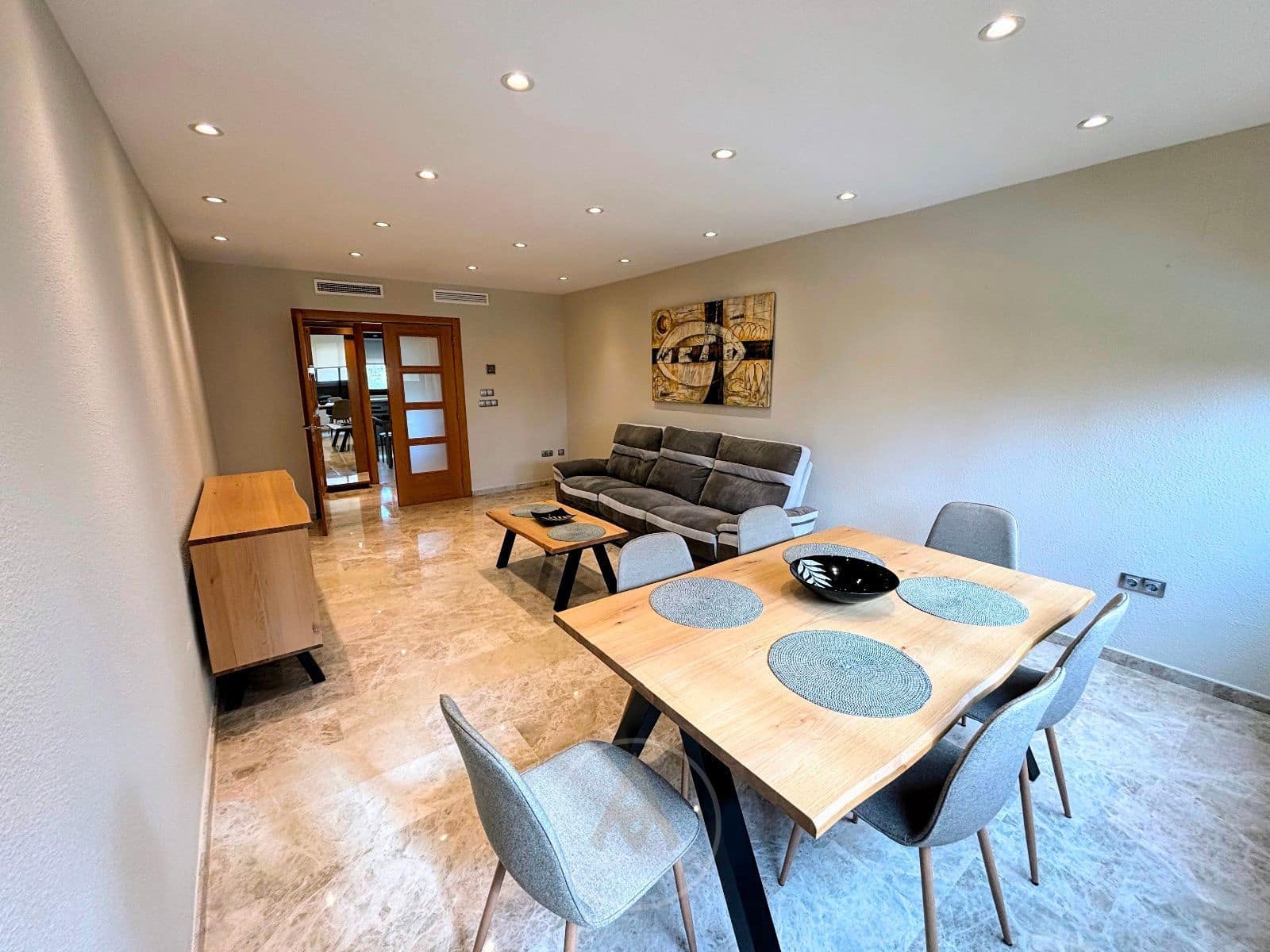 3 sypialnia Mieszkanie na sprzedaż w Benidorm z basenem garażem - 320 000 € (Ref: 9395317)