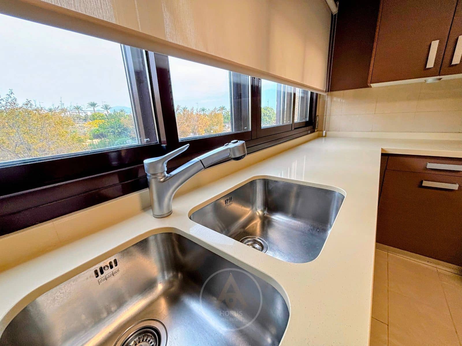 3 sypialnia Mieszkanie na sprzedaż w Benidorm z basenem garażem - 320 000 € (Ref: 9395317)