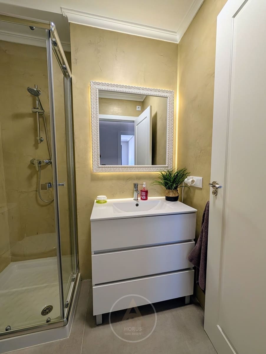 3 sypialnia Penthouse na sprzedaż w La Villajoyosa / Vila Joiosa z basenem garażem - 449 900 € (Ref: 9413287)