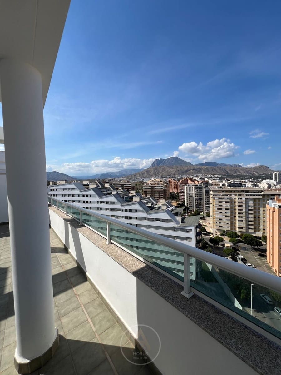 3 sypialnia Penthouse na sprzedaż w La Villajoyosa / Vila Joiosa z basenem garażem - 449 900 € (Ref: 9413287)