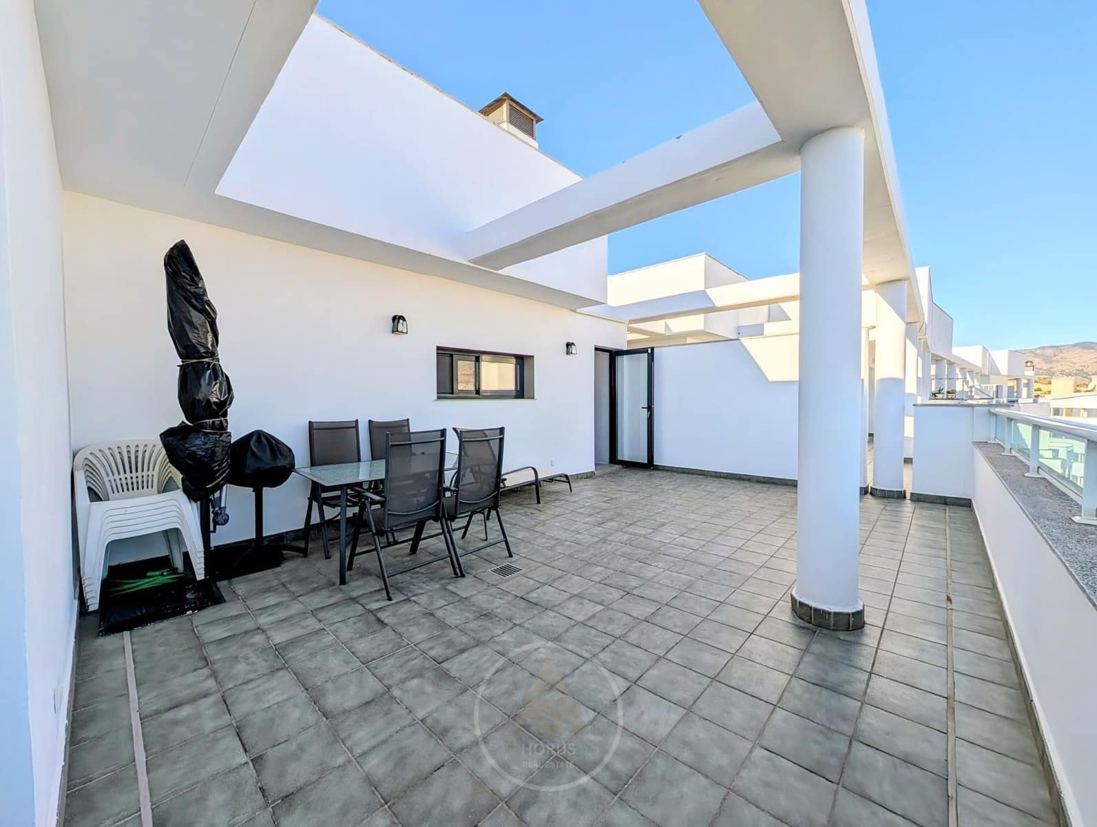 3 sypialnia Penthouse na sprzedaż w La Villajoyosa / Vila Joiosa z basenem garażem - 449 900 € (Ref: 9413287)