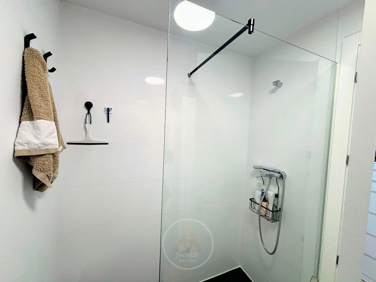 2 sypialnia Mieszkanie do wynajęcia w Benidorm z basenem - 1 200 € (Ref: 9428699)