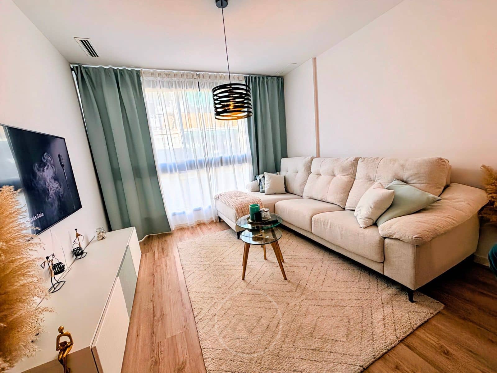 2 sypialnia Mieszkanie do wynajęcia w Benidorm z basenem - 1 200 € (Ref: 9428699)