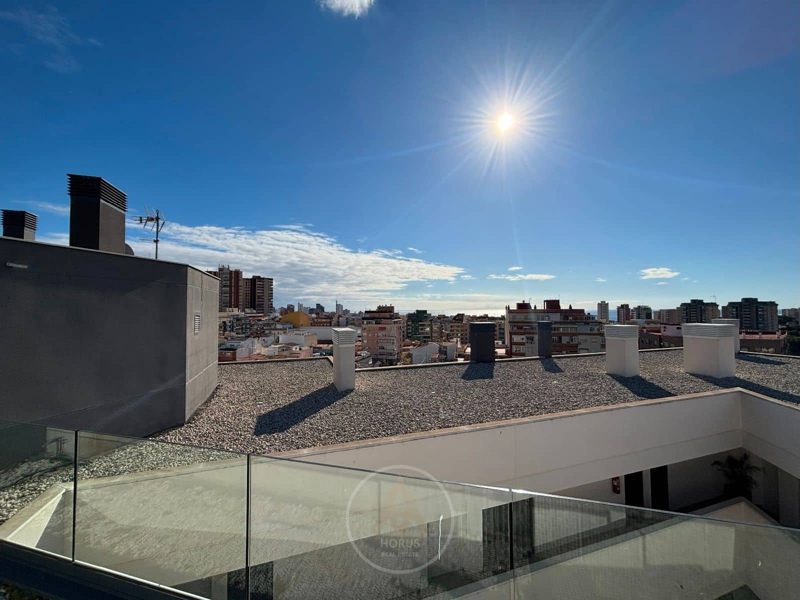 2 sypialnia Mieszkanie do wynajęcia w Benidorm z basenem - 1 200 € (Ref: 9428699)