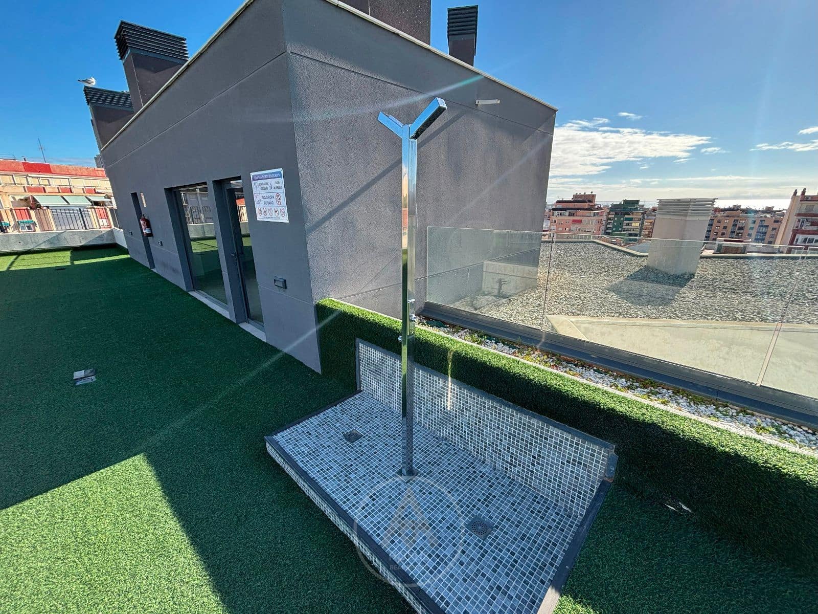 2 sypialnia Mieszkanie do wynajęcia w Benidorm z basenem - 1 200 € (Ref: 9428699)