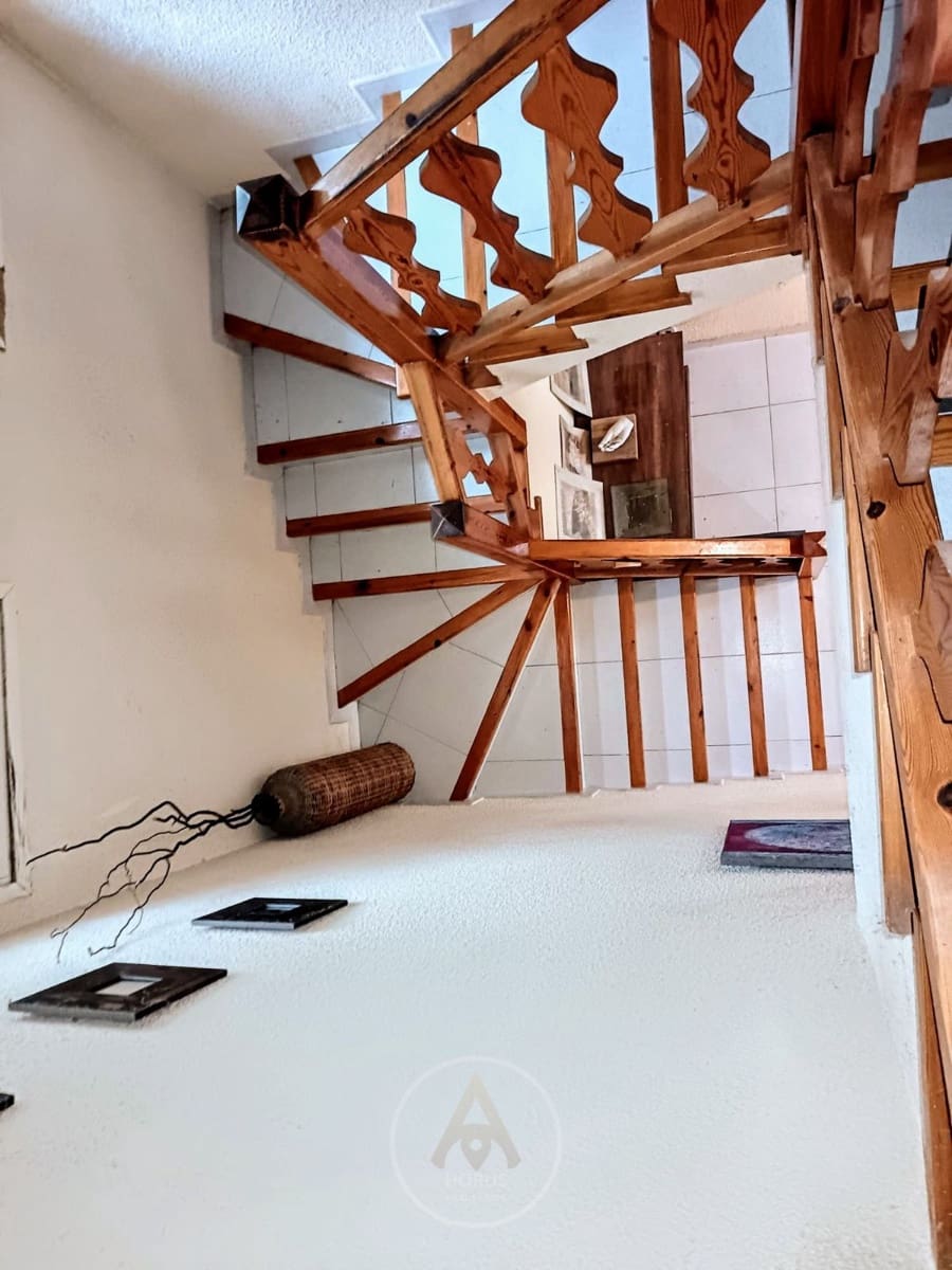 5 makuuhuone Asunto myytävänä paikassa Sant Cebria de Vallalta mukana uima-altaan 
autotalli - 430 000 € (Ref: 9432794)