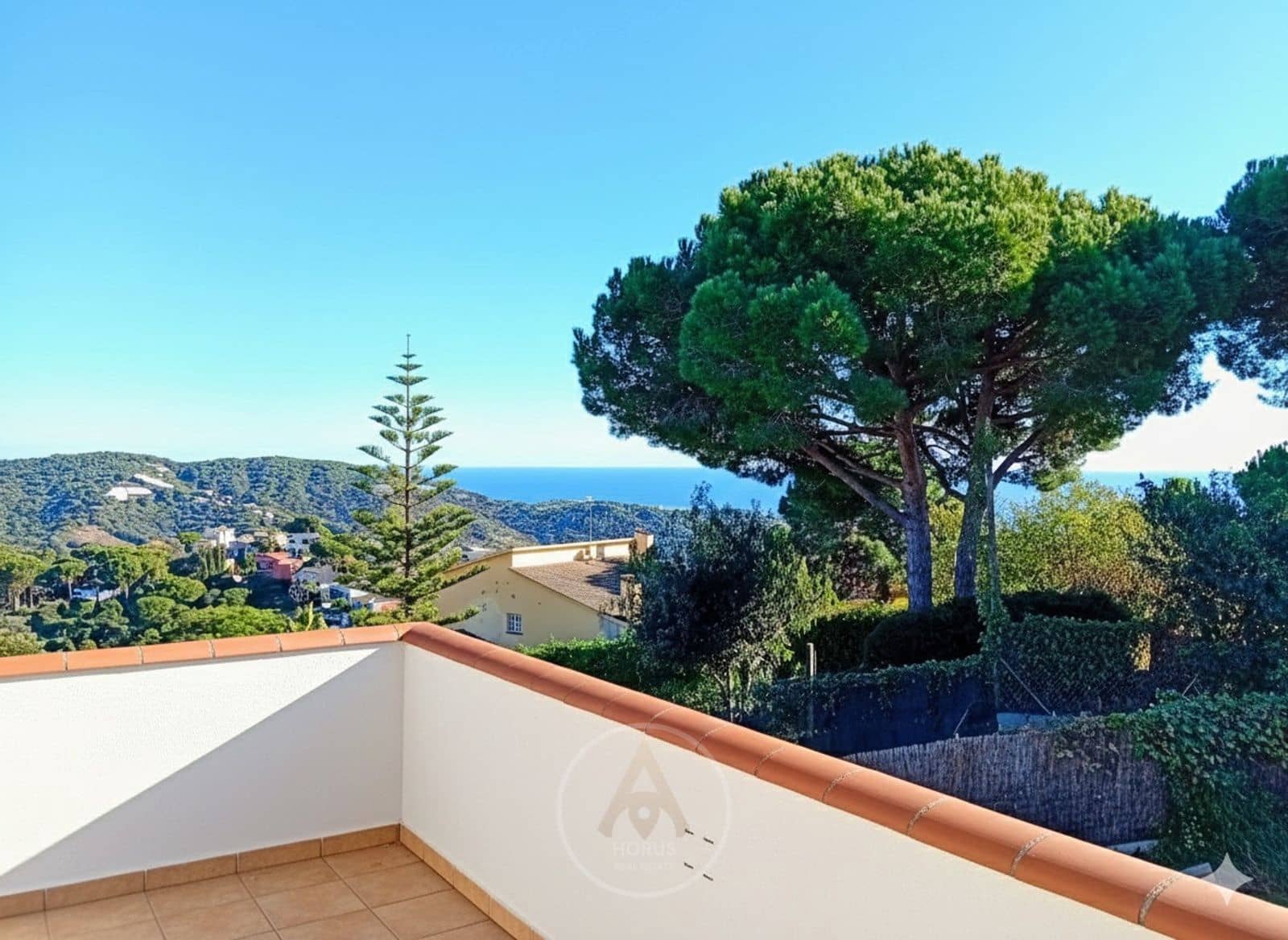 5 makuuhuone Asunto myytävänä paikassa Sant Cebria de Vallalta mukana uima-altaan 
autotalli - 430 000 € (Ref: 9432794)