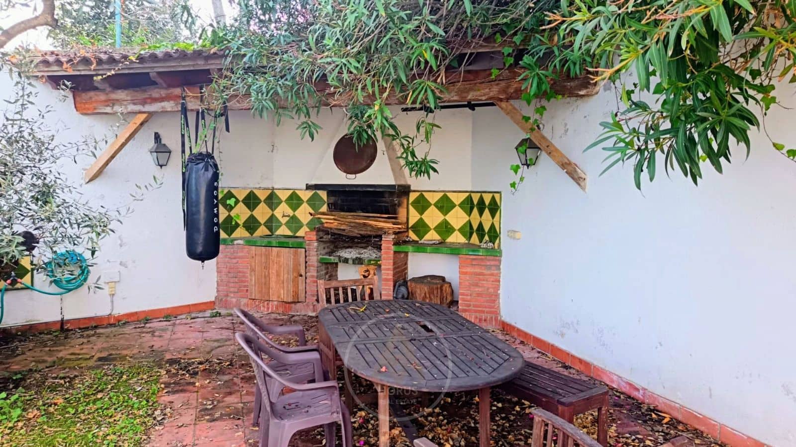 5 makuuhuone Asunto myytävänä paikassa Sant Cebria de Vallalta mukana uima-altaan 
autotalli - 430 000 € (Ref: 9432794)