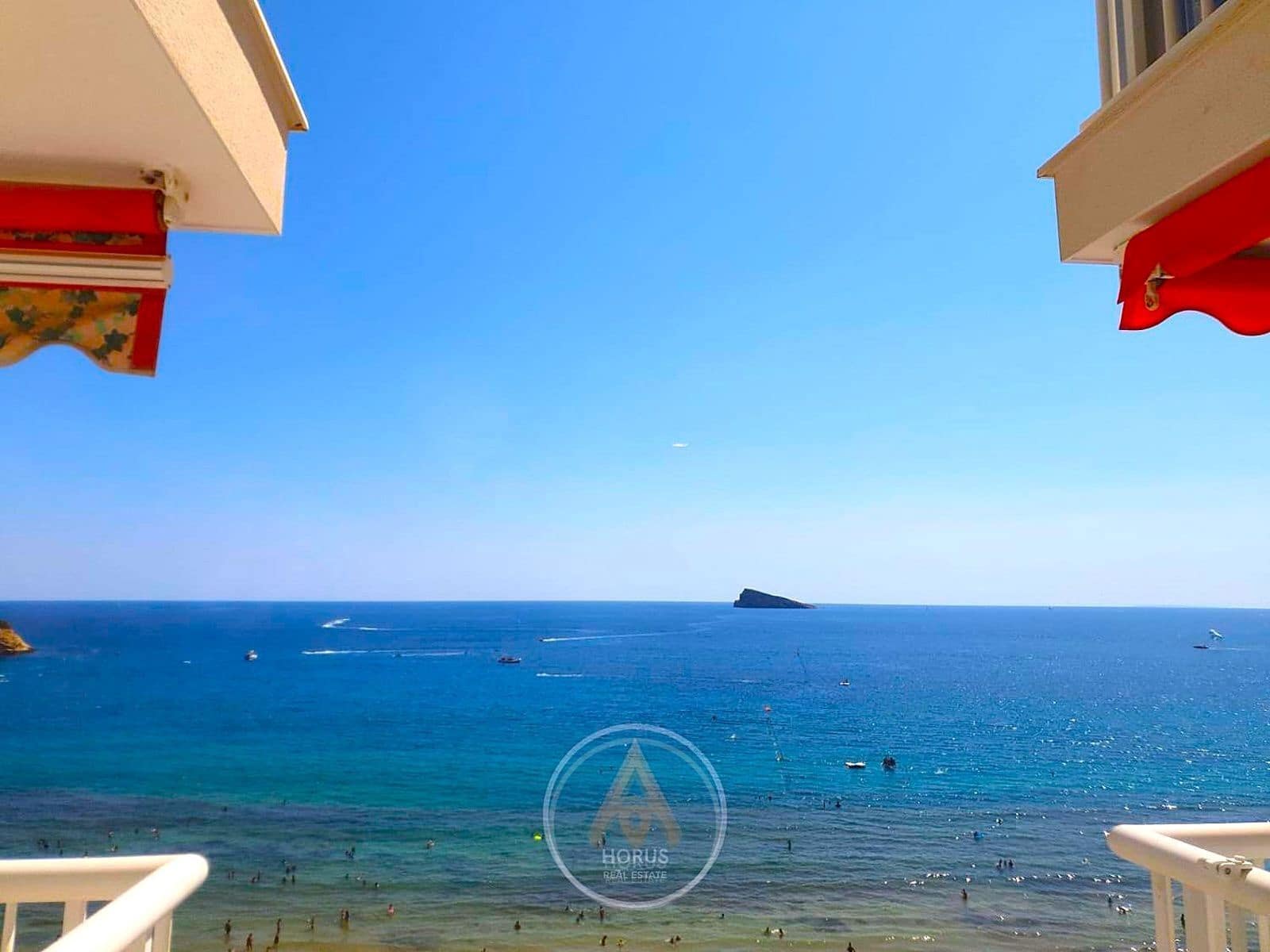 2 makuuhuone Asunto vuokrattavana paikassa Benidorm mukana uima-altaan 
autotalli - 1 550 € (Ref: 9444983)