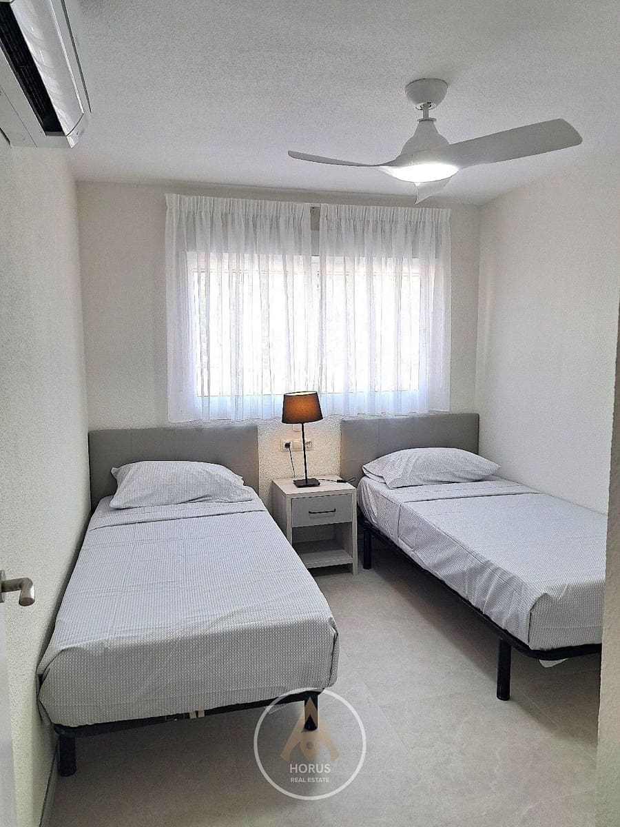 2 bedroom Flat for rent in Benidorm with garage - € 1,500 (Ref: 9445513)