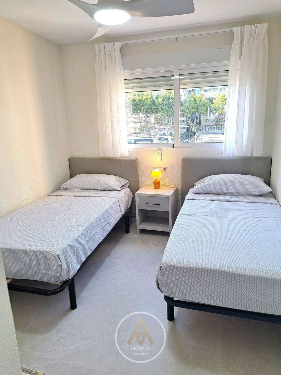 2 bedroom Flat for rent in Benidorm with garage - € 1,500 (Ref: 9445513)