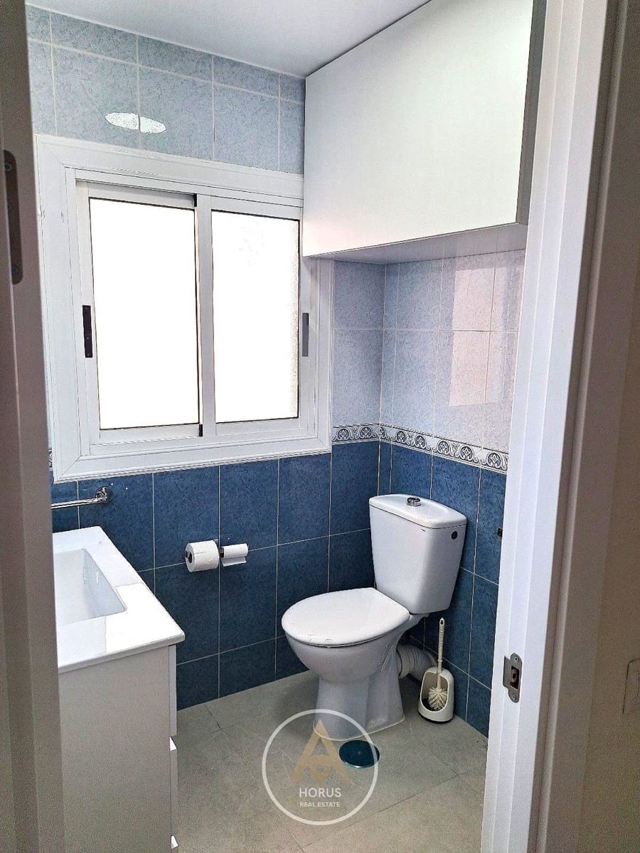 2 bedroom Flat for rent in Benidorm with garage - € 1,500 (Ref: 9445513)