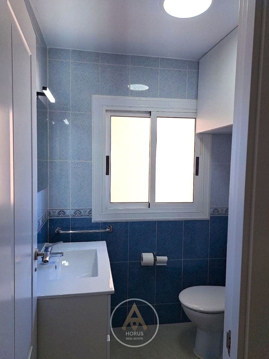 2 bedroom Flat for rent in Benidorm with garage - € 1,500 (Ref: 9445513)