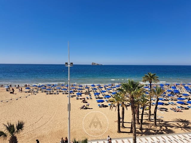 2 soveværelse Lejlighed til leje i Playa Levante, Benidorm med garage - € 1.500 (Ref: 9445513)