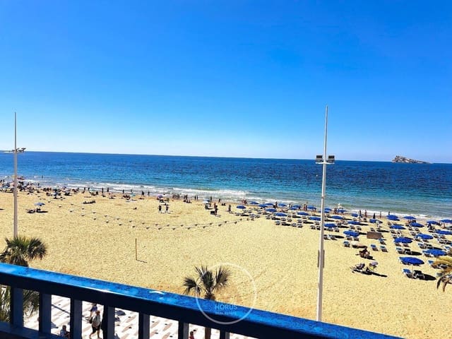 2 soveværelse Lejlighed til leje i Playa Levante, Benidorm med garage - € 1.500 (Ref: 9445513)