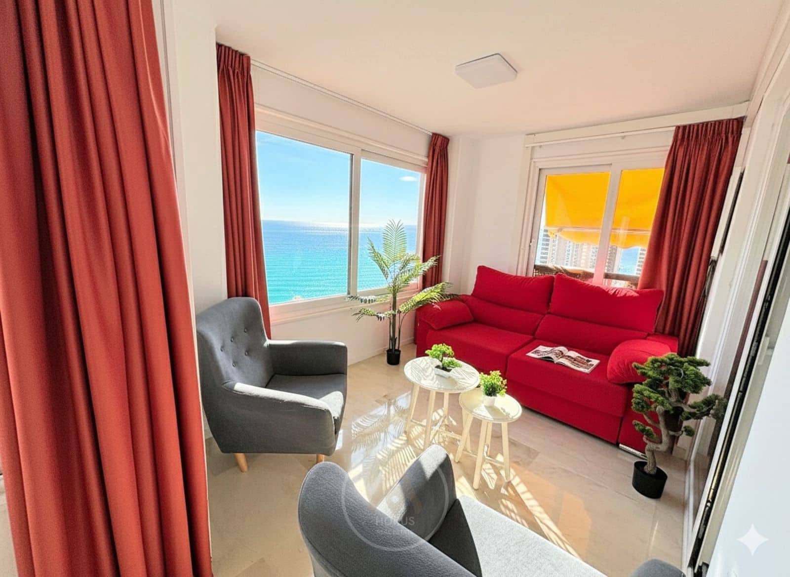 2 slaapkamer Flat te huur in Benidorm met zwembad - € 1.500 (Ref: 9464978)