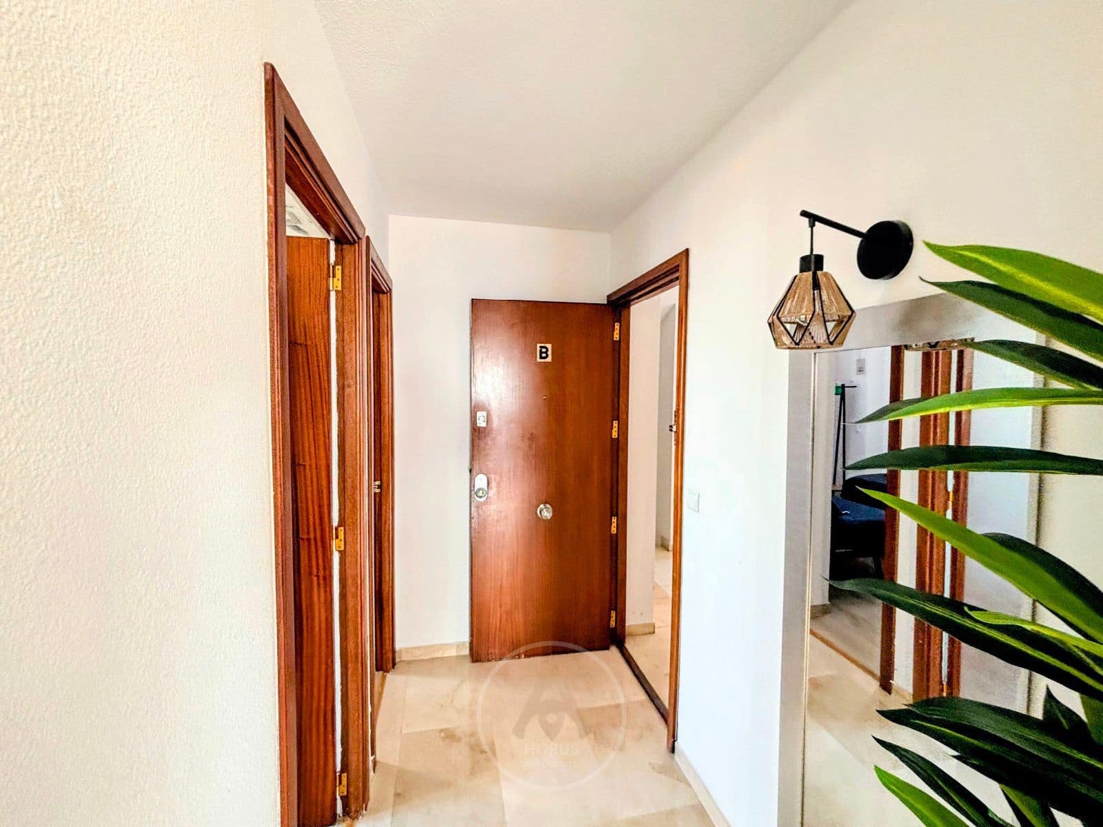 2 slaapkamer Flat te huur in Benidorm met zwembad - € 1.500 (Ref: 9464978)