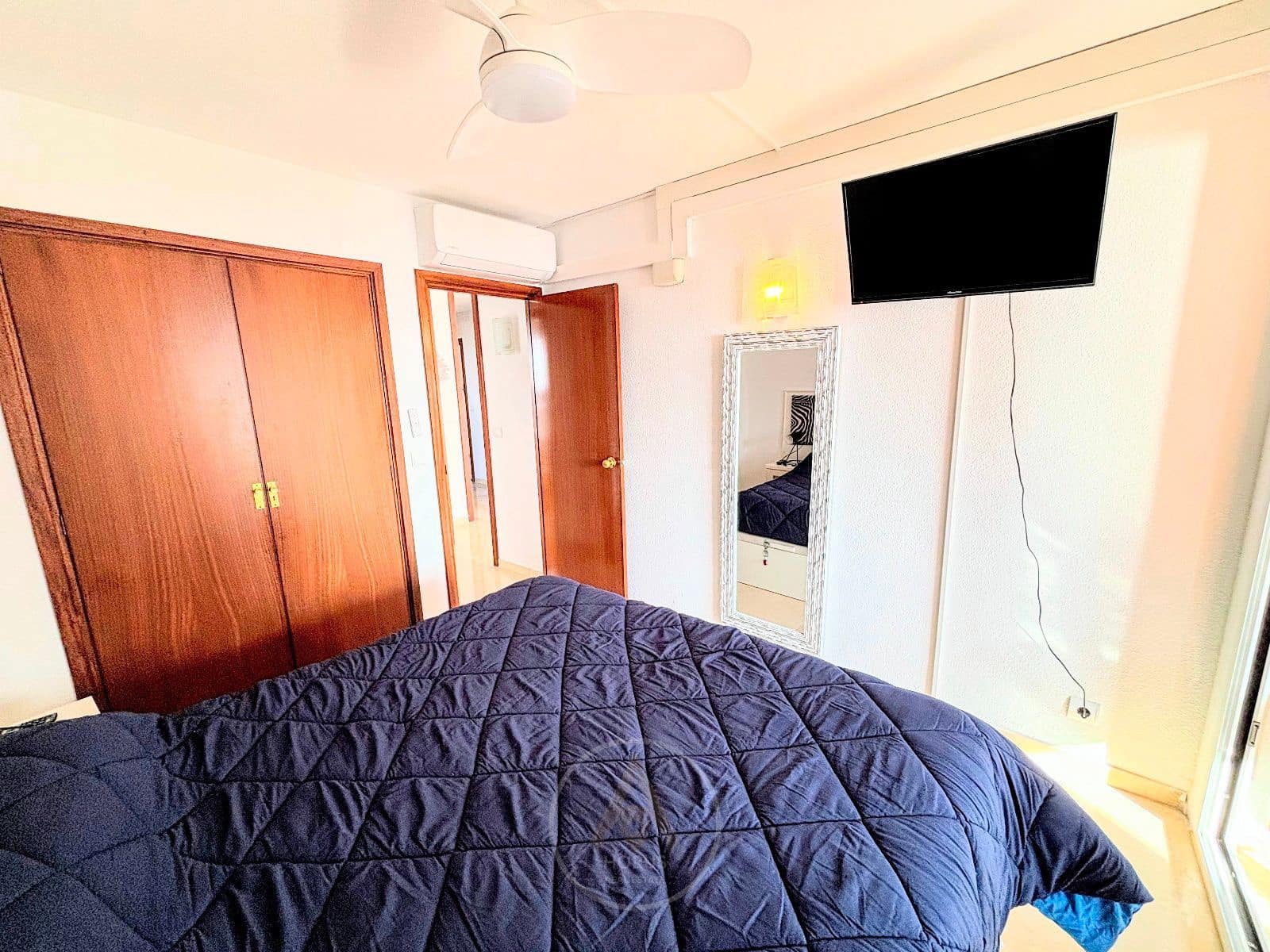 2 slaapkamer Flat te huur in Benidorm met zwembad - € 1.500 (Ref: 9464978)