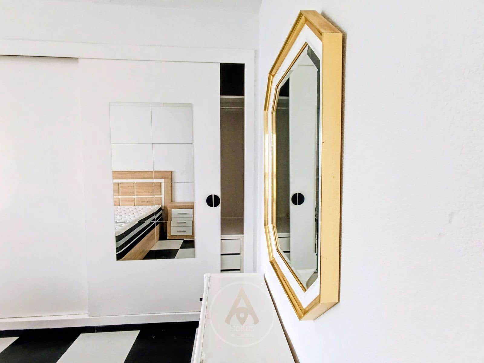 2 soverom Leilighet til leie i Benidorm med svømmebasseng garasje - € 1 550 (Ref: 9464979)