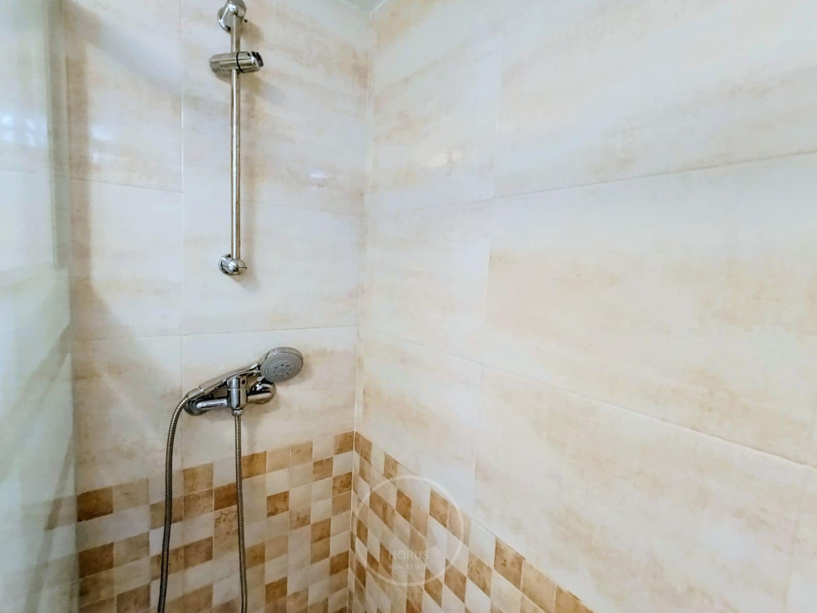 1 sypialnia Mieszkanie do wynajęcia w Benidorm z basenem - 850 € (Ref: 9465049)