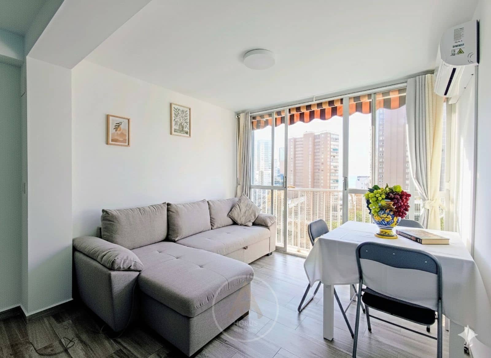 1 sypialnia Mieszkanie do wynajęcia w Benidorm z basenem - 850 € (Ref: 9465049)