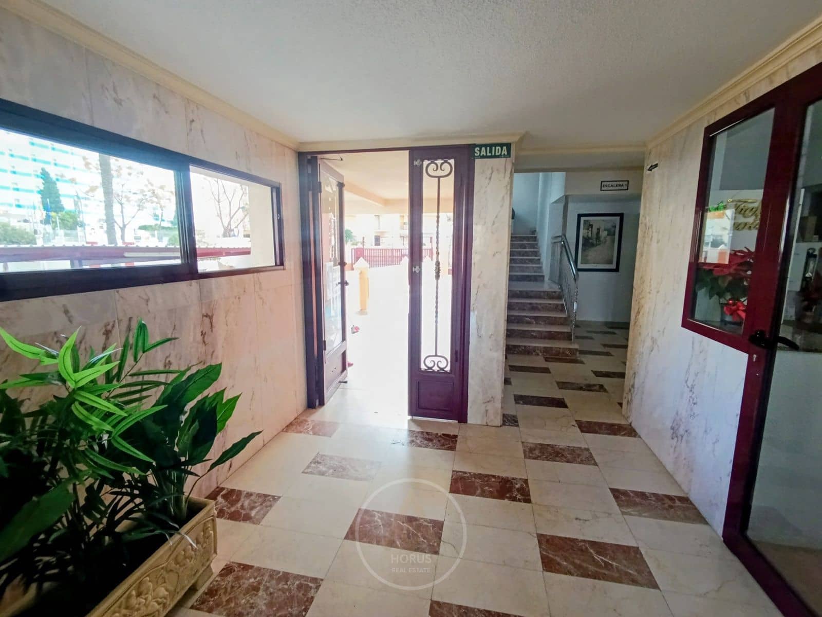 1 sypialnia Mieszkanie do wynajęcia w Benidorm z basenem - 850 € (Ref: 9465049)