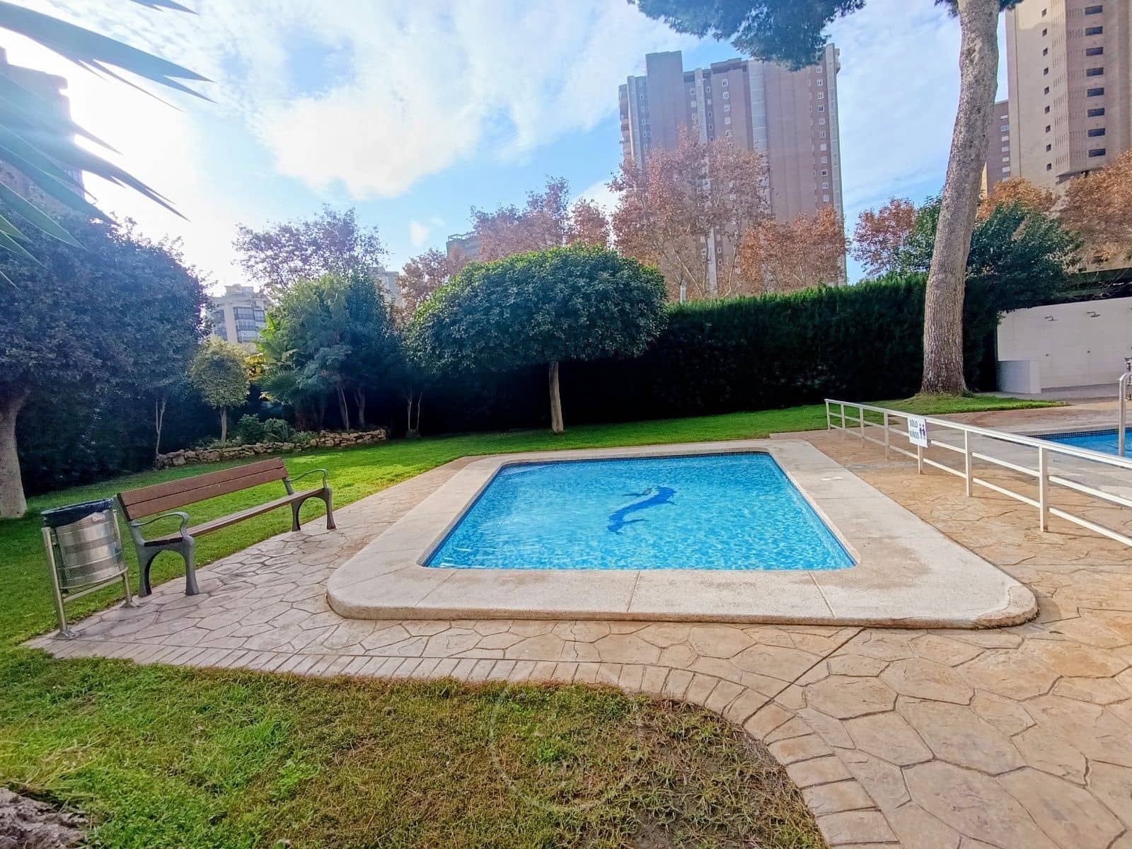 1 sypialnia Mieszkanie do wynajęcia w Benidorm z basenem - 850 € (Ref: 9465049)