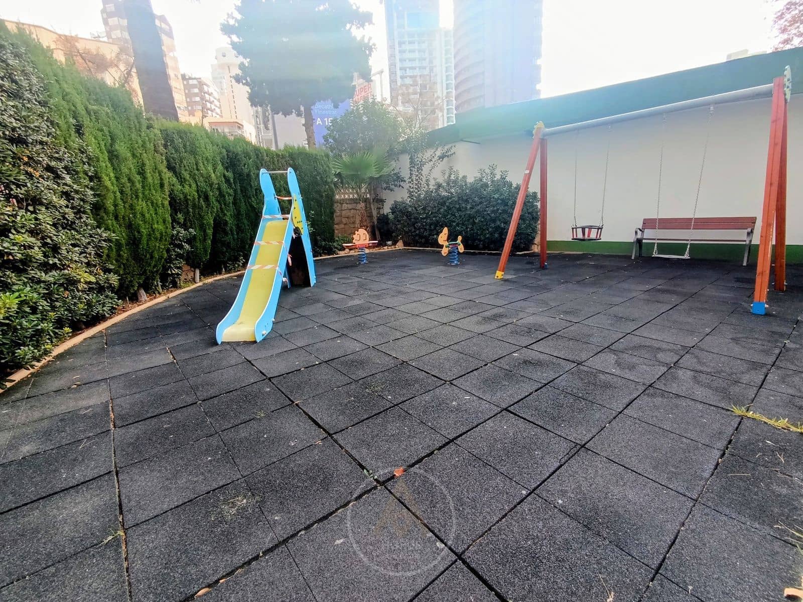 1 sypialnia Mieszkanie do wynajęcia w Benidorm z basenem - 850 € (Ref: 9465049)