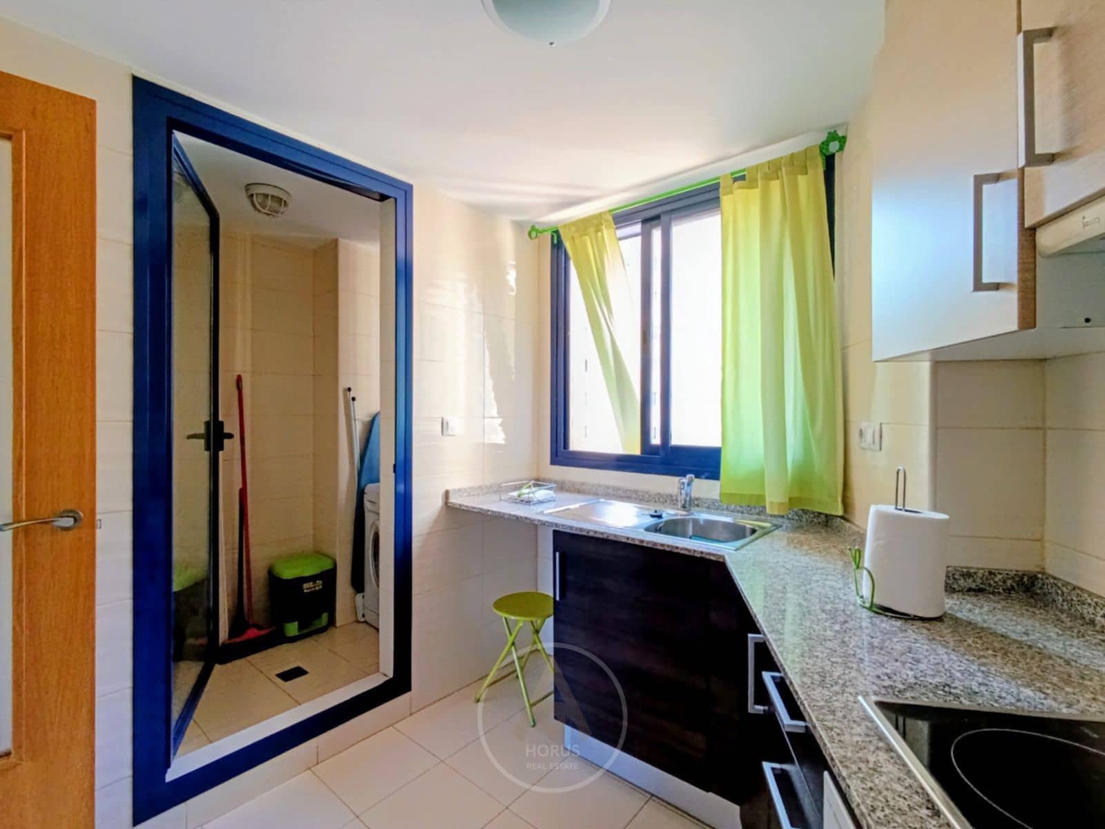 2 makuuhuone Asunto vuokrattavana paikassa La Villajoyosa / Vila Joiosa mukana uima-altaan 
autotalli - 1 250 € (Ref: 9521111)