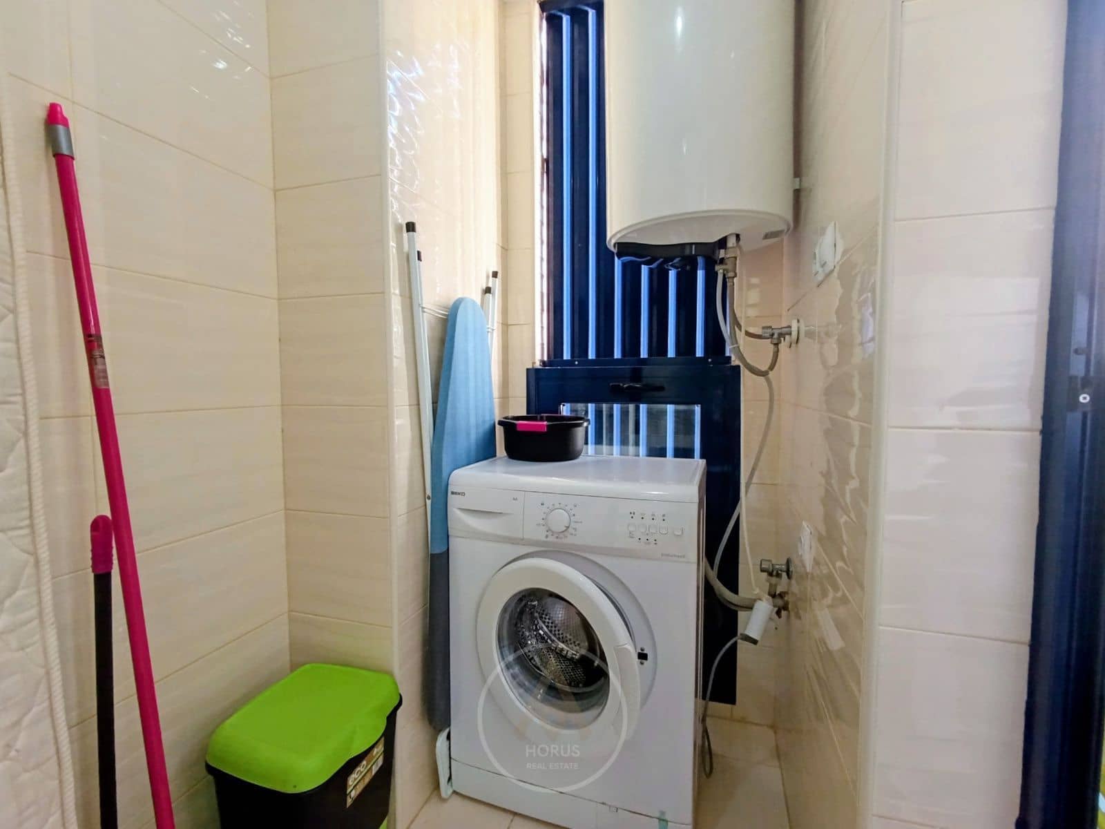 2 makuuhuone Asunto vuokrattavana paikassa La Villajoyosa / Vila Joiosa mukana uima-altaan 
autotalli - 1 250 € (Ref: 9521111)