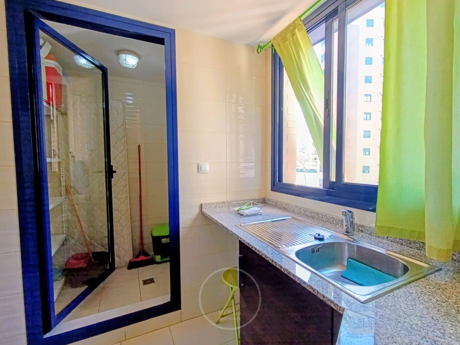 2 makuuhuone Asunto vuokrattavana paikassa La Villajoyosa / Vila Joiosa mukana uima-altaan 
autotalli - 1 250 € (Ref: 9521111)